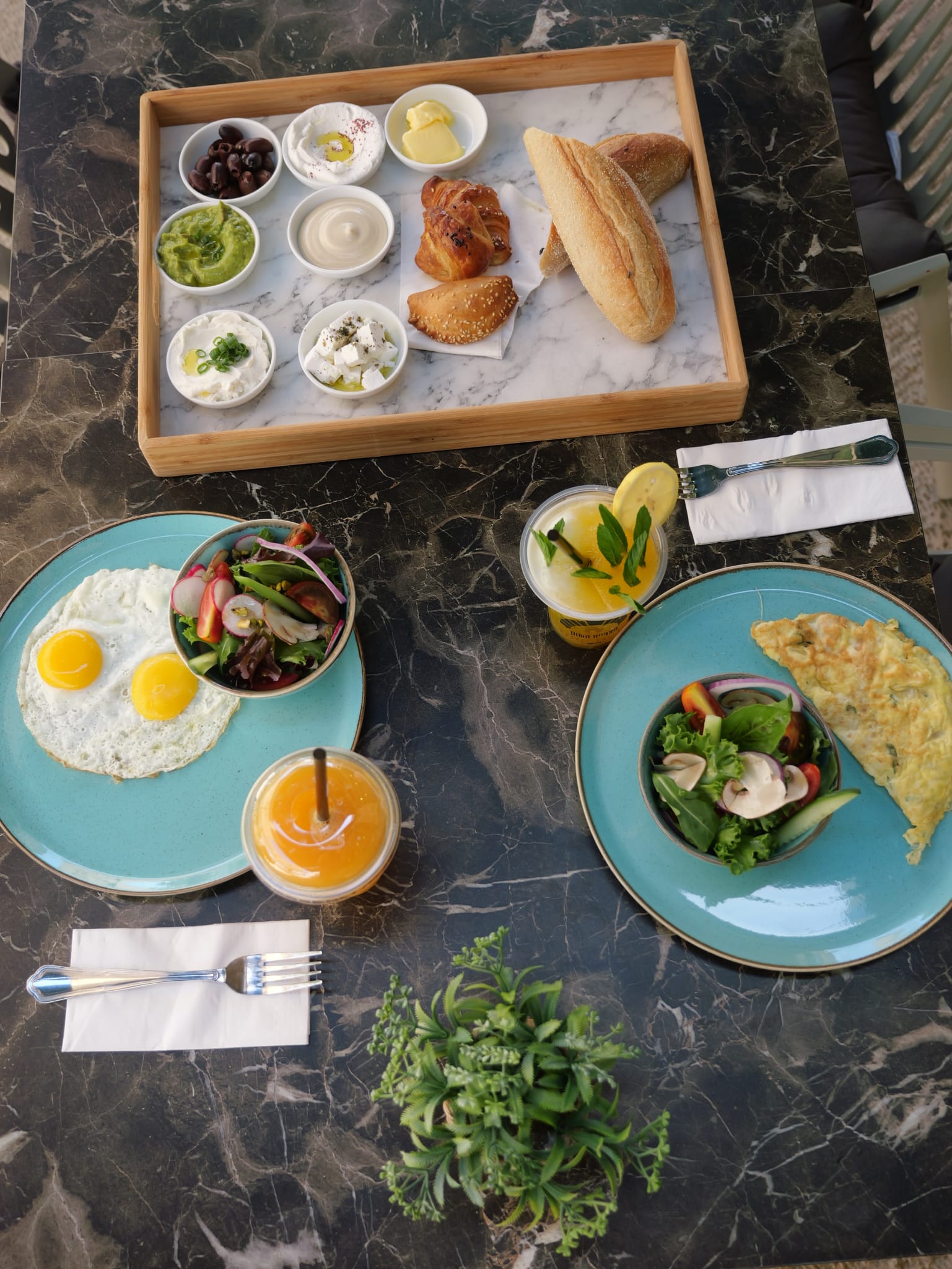 WhatsApp Image 2022-09-07 at 10.56.20 PM (1).jpeg